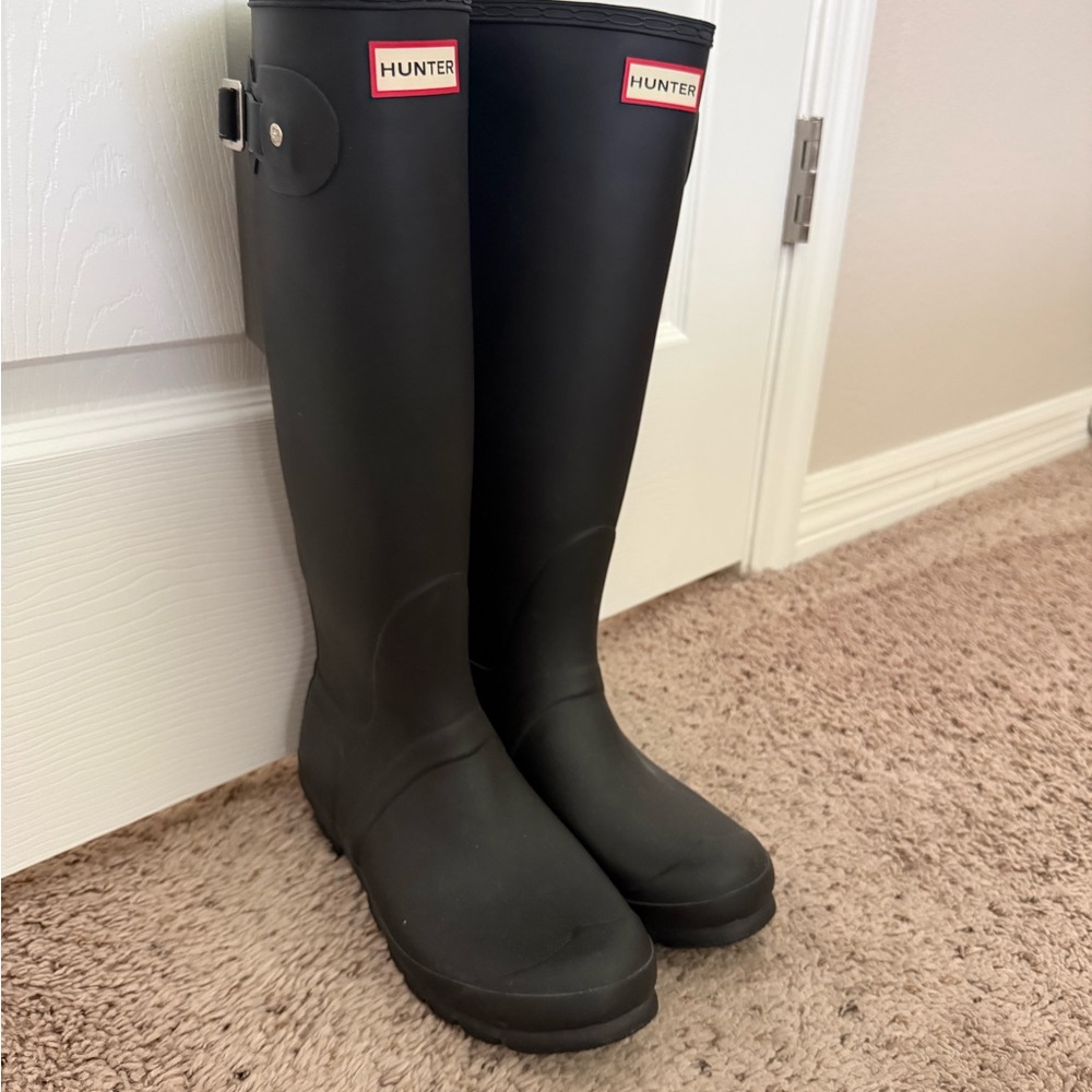Hunter Classic Black Footwear